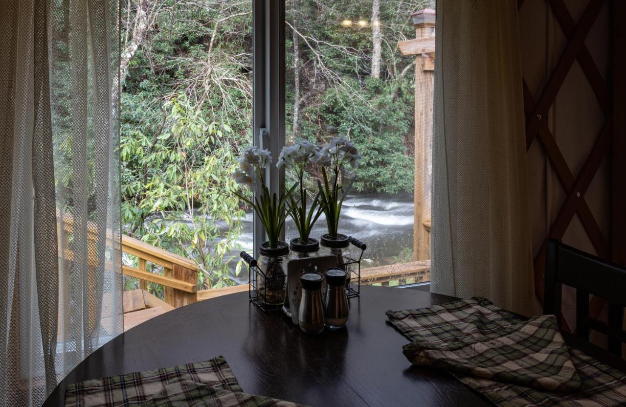 Tranquil Haven Luxy Yurt - Creekside Glamping With Private Hot Tub Villa Topton Kültér fotó